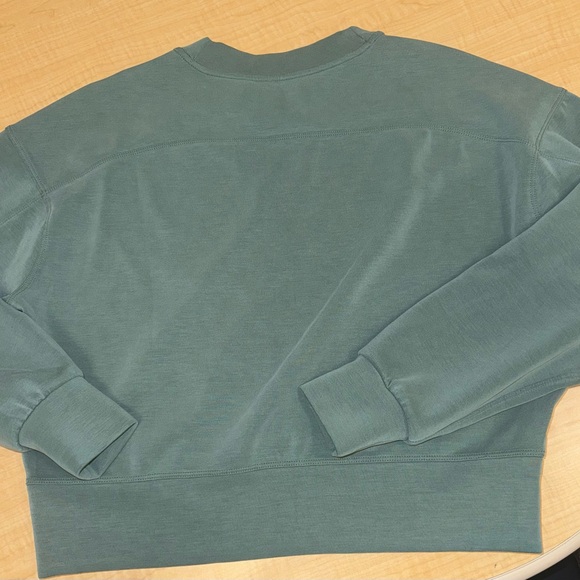 Lululemon Perfectly Oversized Cropped Crew Softstreme *** - Picture 4 of 7